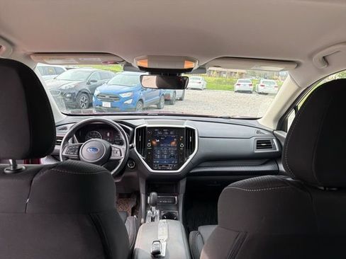 Used 2023 Subaru Ascent Premium w/ Convenience Package image 18