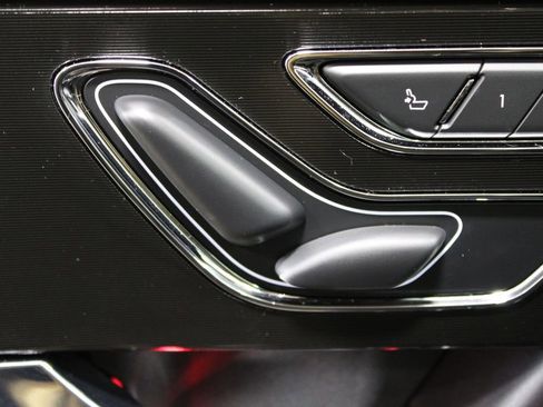 Used 2024 Lincoln Corsair Reserve w/ Equipment Group 201A image 24