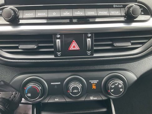 Used 2021 Kia Forte GT-Line image 17