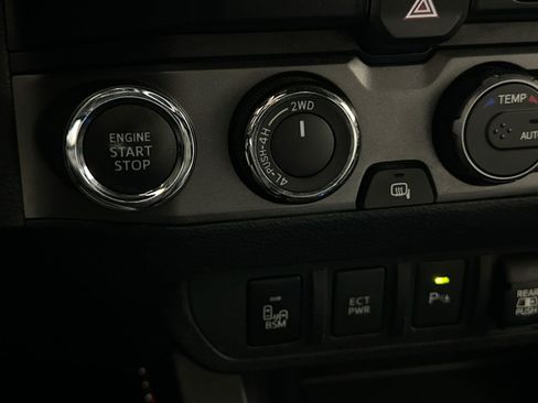 Used 2020 Toyota Tacoma TRD Pro image 30