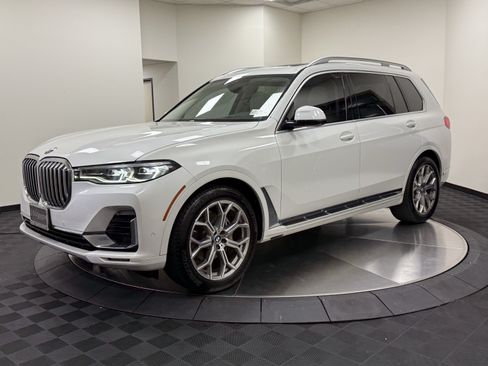 Used 2020 BMW X7 xDrive40i w/ Executive Package AWD/4WD image 4