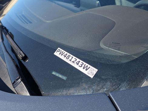 Used 2023 Nissan Rogue SV image 17