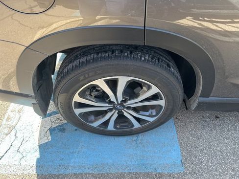 Used 2020 Subaru Forester Limited w/ Popular Package #3 image 20