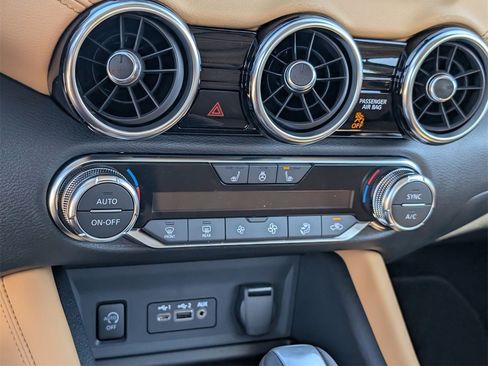 New 2025 Nissan Sentra SV w/ SV Premium Package image 13