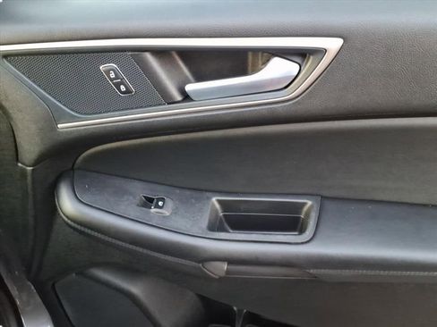 Used 2024 Ford Edge SEL image 23