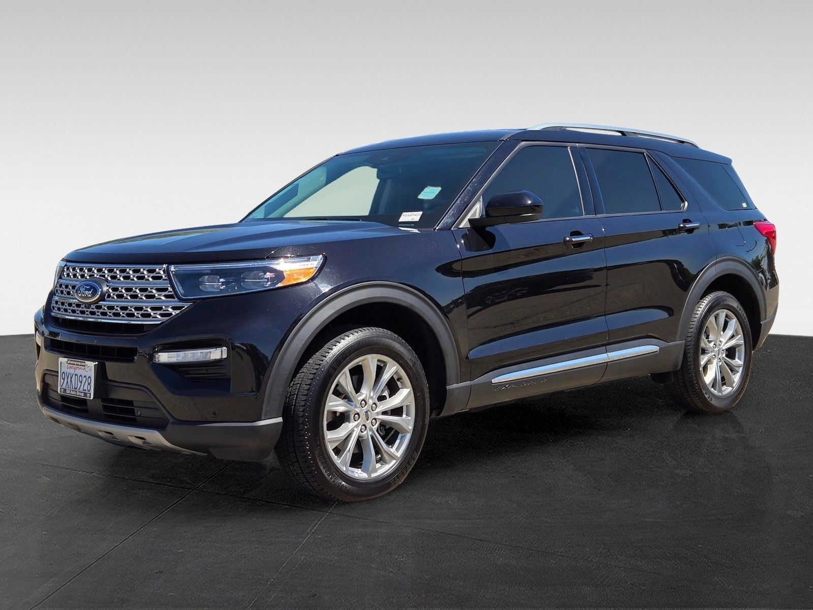 Used 2024 Ford Explorer Limited AWD/4WD image 9