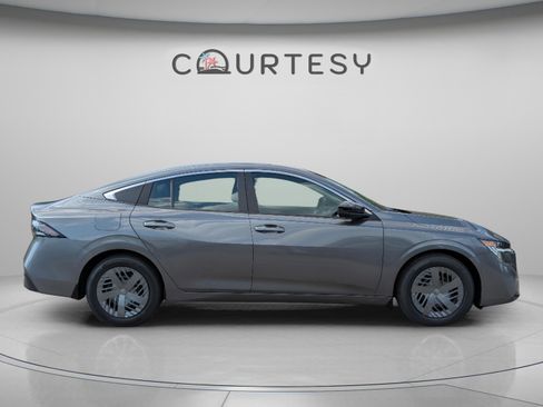 New 2026 Nissan Sentra SV w/ Floor Mat Package FWD image 7