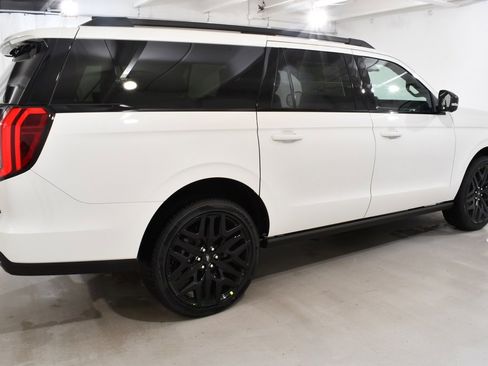 New 2026 Ford Expedition Max Platinum image 11