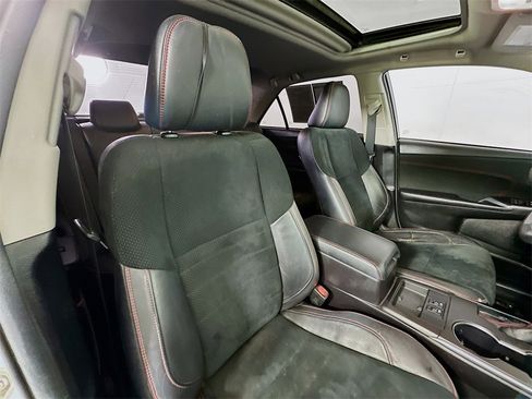 Used 2017 Toyota Camry XSE image 28