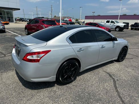 Used 2011 Nissan Maxima 3.5 SV w/ Premium Pkg FWD image 8