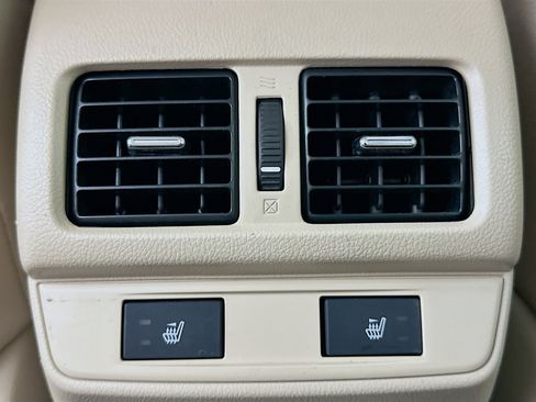 Used 2017 Subaru Outback 2.5i Limited image 28