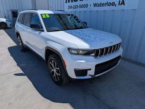 Used 2025 Jeep Grand Cherokee L Limited w/ Trailer Tow Package AWD/4WD image 7