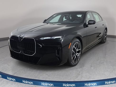 New 2026 BMW i7 xDrive60 w/ Executive Package AWD/4WD image 1