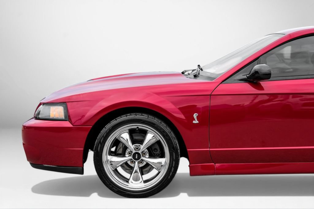 Used 2004 Ford Mustang Cobra RWD image 12