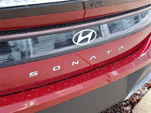 Used 2025 Hyundai Sonata SE image 19