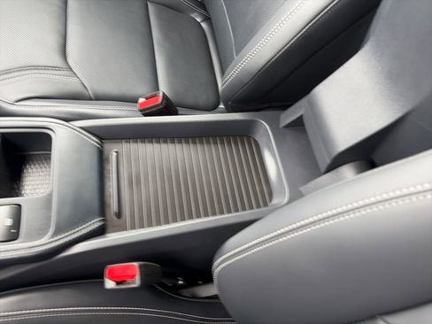 Used 2025 Ford Mustang Mach-E Premium image 28