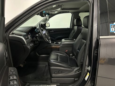 Used 2017 Chevrolet Tahoe LT image 4
