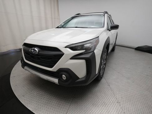 Used 2023 Subaru Outback Limited AWD/4WD image 12