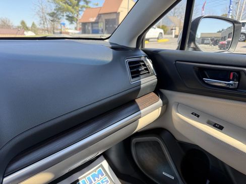 Used 2016 Subaru Legacy 2.5i Limited image 15