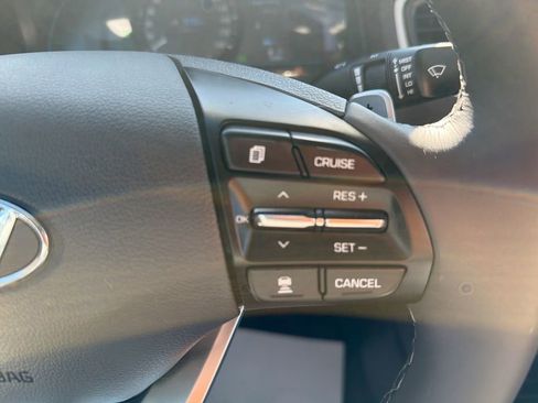 Used 2019 Hyundai Ioniq SEL image 21