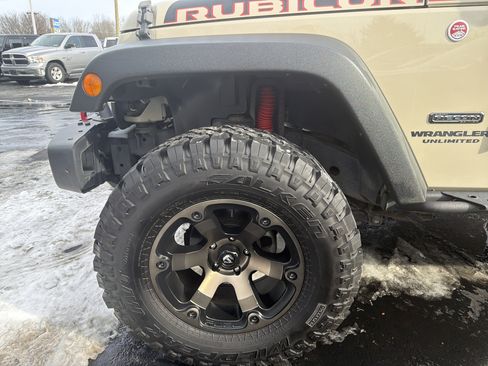 Certified 2017 Jeep Wrangler Unlimited Rubicon image 30