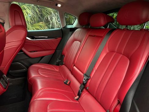 Used 2023 Maserati Levante Modena image 26