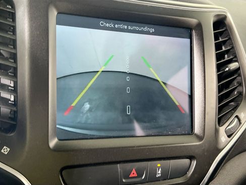 Used 2022 Jeep Cherokee Trailhawk w/ Technology Group B image 13