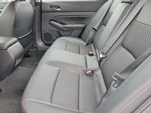 Used 2024 Nissan Altima 2.5 SR AWD/4WD image 15
