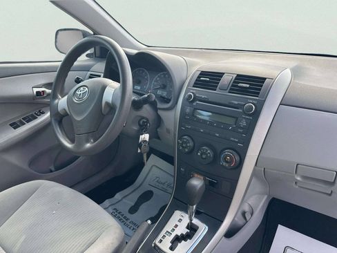 Used 2010 Toyota Corolla LE w/ All Weather Guard Pkg FWD image 22