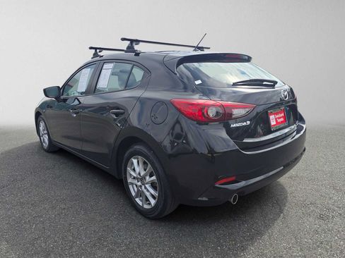 Used 2017 MAZDA MAZDA3 Sport FWD image 5