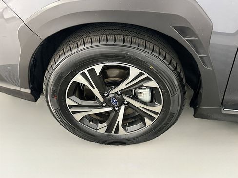 Used 2024 Subaru Crosstrek 2.0i Premium AWD/4WD image 11