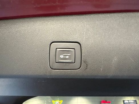 Certified 2023 Buick Encore GX Essence w/ Experience Buick Package FWD image 9