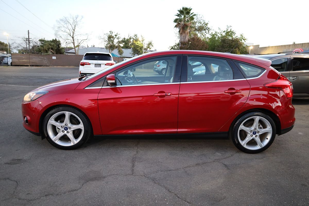 Used 2012 Ford Focus Titanium FWD image 7