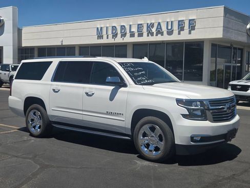 Used 2019 Chevrolet Suburban Premier AWD/4WD image 1