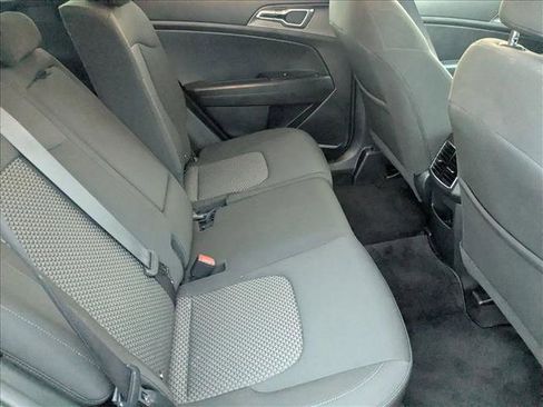 Used 2024 Kia Sportage LX image 30