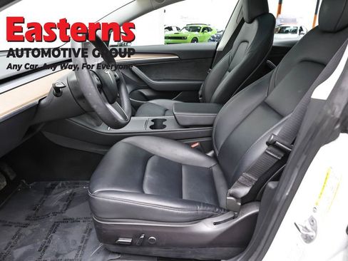 Used 2023 Tesla Model 3 Standard Range image 14
