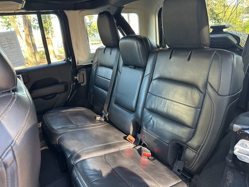 Used 2018 Jeep Wrangler Unlimited Sahara w/ LED Lighting Group image 21