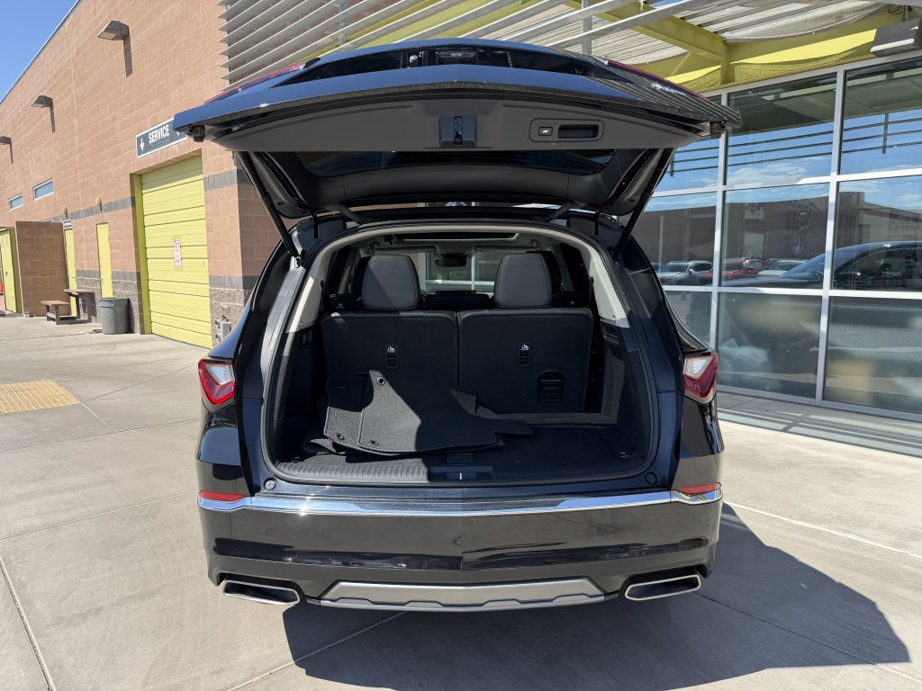 Used 2025 Acura MDX FWD image 37