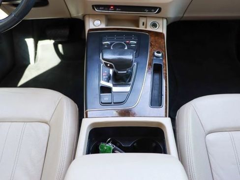 Used 2018 Audi Q5 2.0T Premium image 26