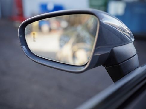 Used 2025 Porsche 911 Carrera S image 37