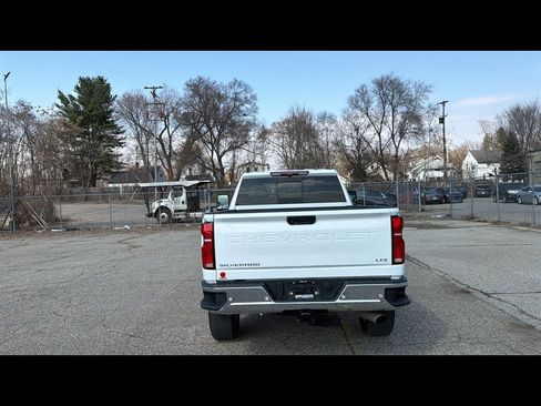 Used 2025 Chevrolet Silverado 3500 LTZ w/ LTZ Plus Package image 24