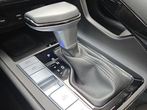 Used 2024 Hyundai Elantra SEL w/ Convenience Package image 36