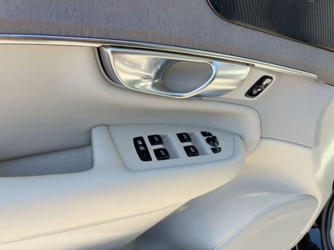 New 2026 Volvo XC90 B6 Ultra w/ Protection Package image 12