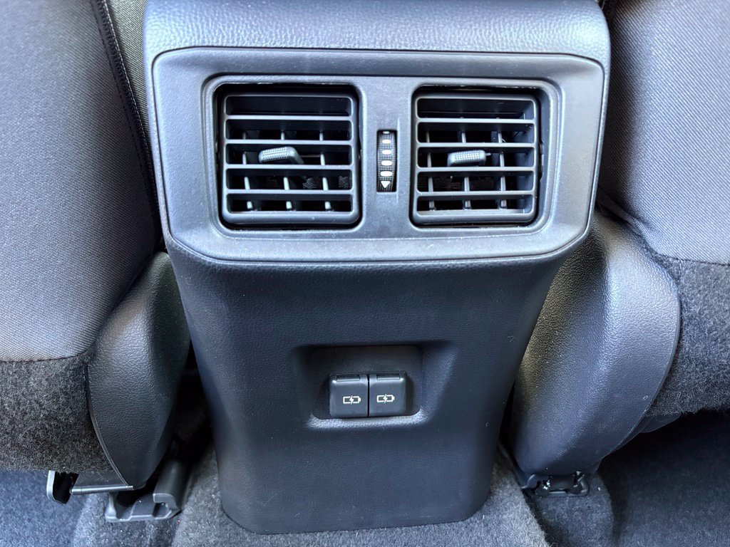 Used 2024 Toyota RAV4 XLE AWD/4WD image 23