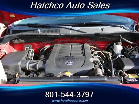 Used 2012 Toyota Tundra 4x4 CrewMax image 12