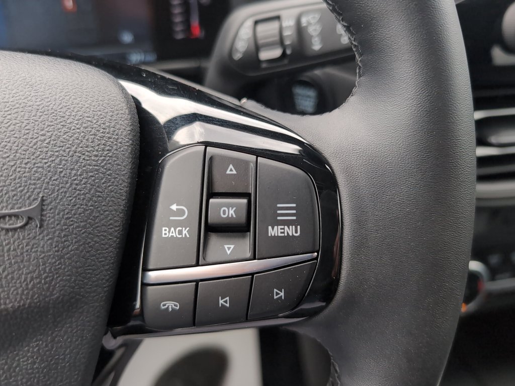 Used 2024 Ford Escape Active AWD/4WD image 16