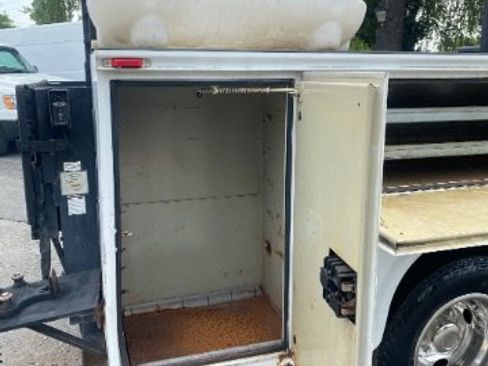 Used 2013 Ford F350 XL image 16