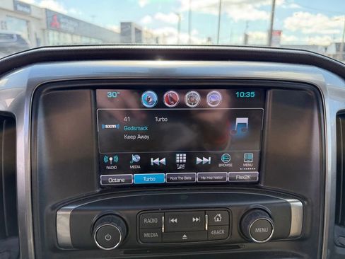 Used 2018 Chevrolet Silverado 1500 LTZ Z71 image 17