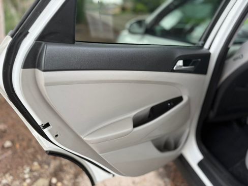 Used 2019 Hyundai Tucson SE FWD image 15
