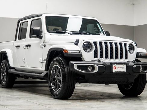 Used 2023 Jeep Gladiator Overland w/ LED Lighting Group image 5